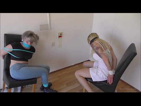 ❤️ Toksomaniulo / ligita kaj buŝoŝtopita / junulino en mizero ❤️ Rusia porno ĉe eo.myteporn.ru